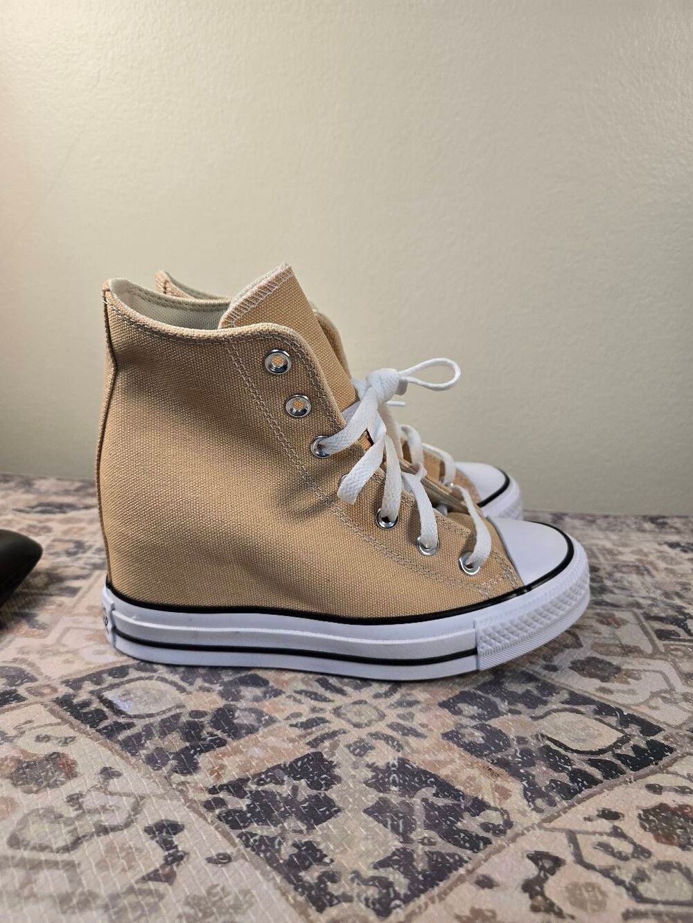 Converse Shoes Chuck Taylor All Star Wedge Hi Coastal Dune Women's Shoes Size 7